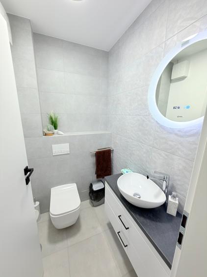 Casă individuală cu 5 camere cu Teren 548 Mp în Central