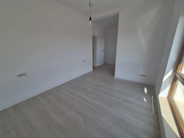 Casă cu Teren 400 Mp în Vladimirescu