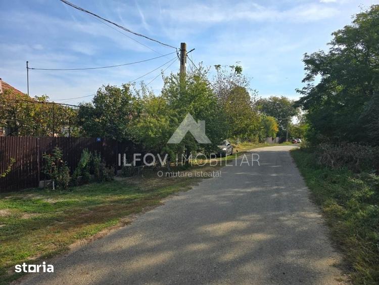 Teren de 3100 mp, în Nuci