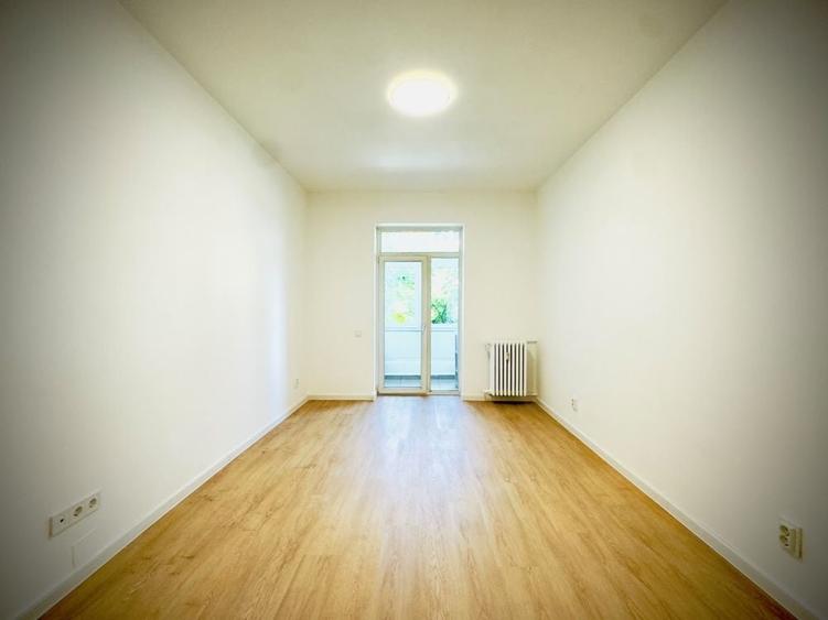 Apartament cu 3 camere semidecomandat în Floreasca