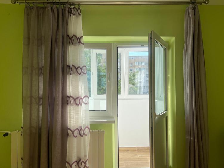Apartament cu 4 camere decomandat în Timpuri Noi