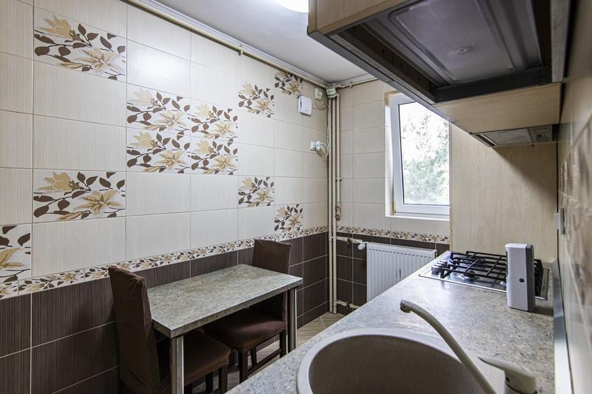 Apartament cu 2 camere decomandat, mobilat în Drumul Taberei