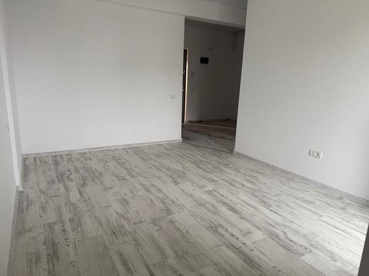 Garsonieră decomandată în Berceni