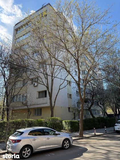 Apartament cu 2 camere în Tei