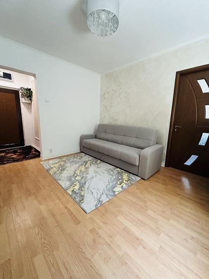 Apartament cu 2 camere semidecomandat în Exterior Vest