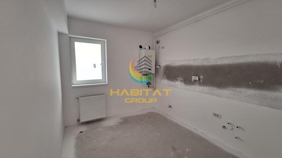 Apartament cu 3 camere semidecomandat în Berceni