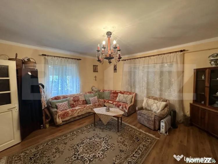 Casă cu 2 camere cu Teren 2963 Mp în Central