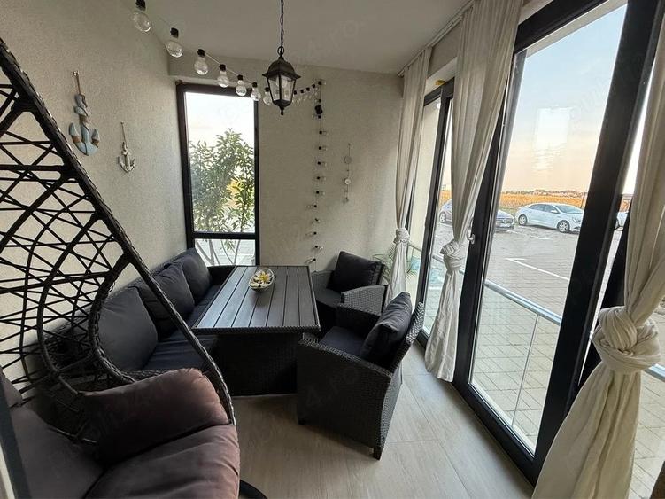 Apartament cu 3 camere semidecomandat în Central