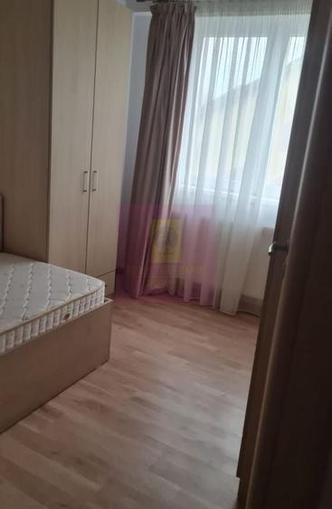 Casă cu 4 camere cu Teren 125 Mp în Drumul Taberei