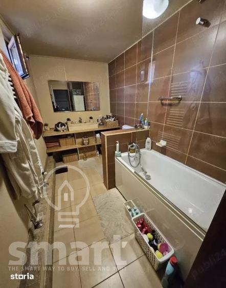 Casă cu 4 camere decomandat cu Teren 1140 Mp în Florești