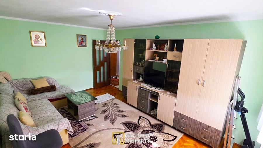 Apartament cu 3 camere decomandat în Micălaca
