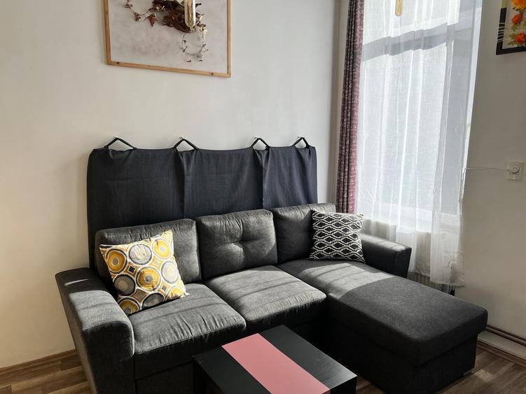 Apartament cu 2 camere semidecomandat, mobilat în Brașovul Vechi