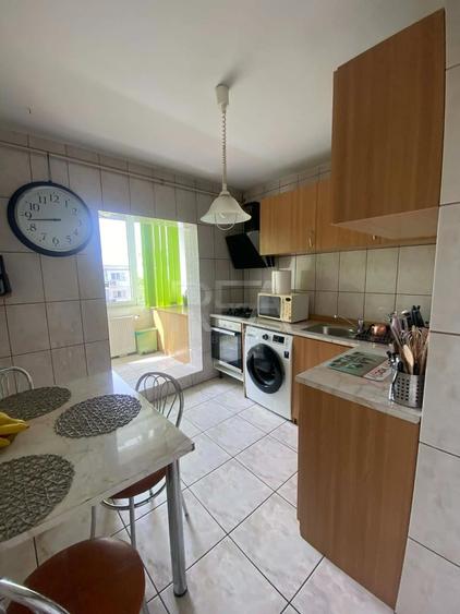 Apartament cu 3 camere decomandat, mobilat în Aviației