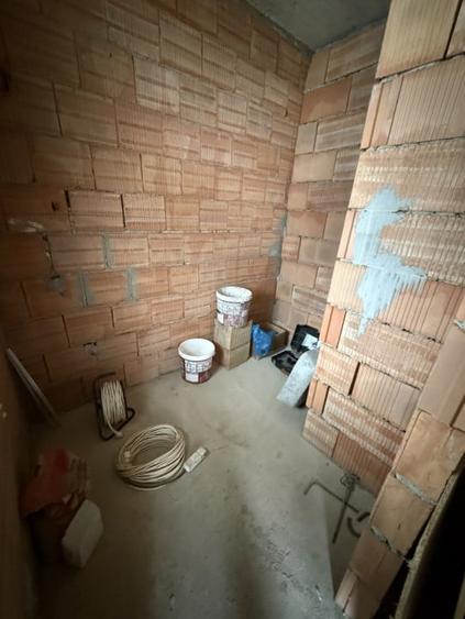 Duplex cu 4 camere cu Canalizare în Apahida