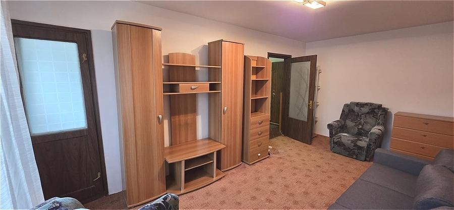 Garsonieră decomandată, mobilată în Dristor