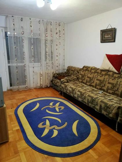 Apartament cu 2 camere decomandat în Micro 14