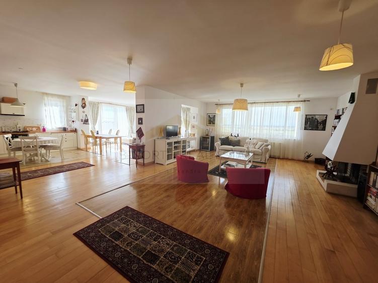 Apartament decomandat în Corbeanca