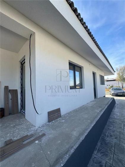 Duplex cu 3 camere cu Teren 260 Mp în Albina