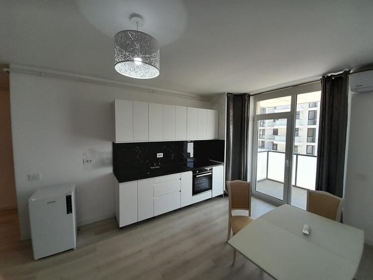 Apartament cu 2 camere decomandat, mobilat în Centura