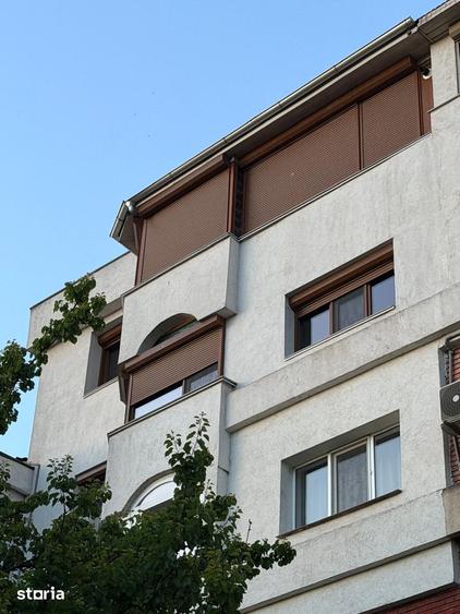 Apartament cu 5 camere în Tomis I