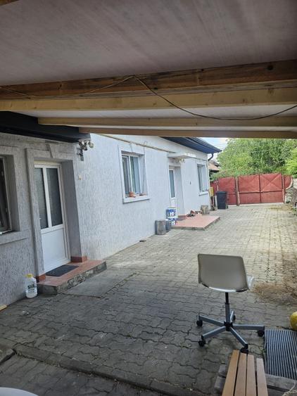 Casă cu 3 camere cu Teren 220 Mp în Dosu Bricii