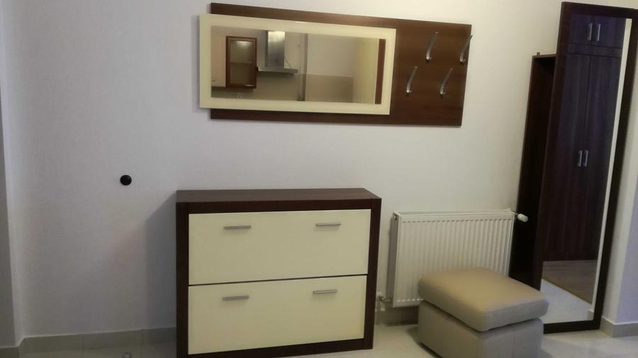 Apartament cu 2 camere semidecomandat în Plopilor