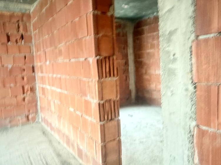Casă individuală cu 6 camere cu Canalizare în Calea Urseni