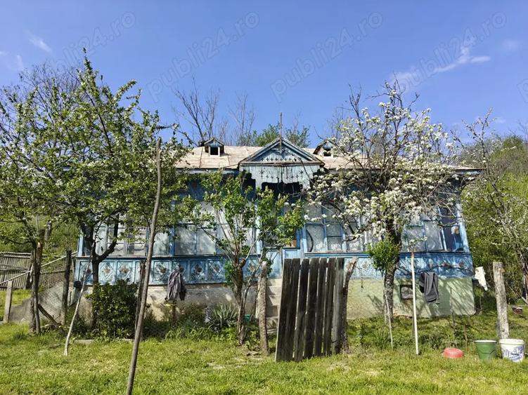Casă cu 3 camere cu Teren 10300 Mp în Ghercești