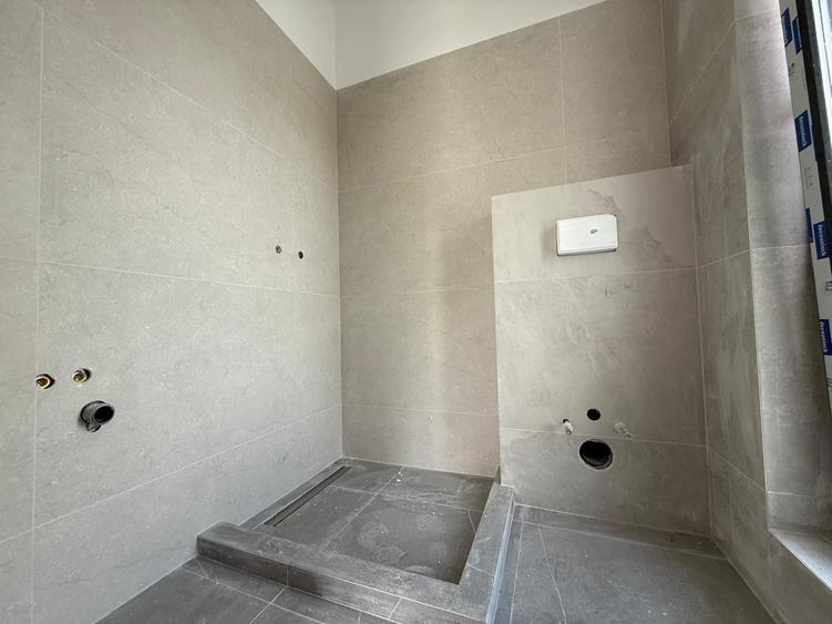 Casă individuală cu 4 camere cu Canalizare în Corbeanca