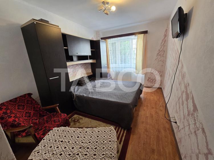 Apartament cu 3 camere decomandat, mobilat în Terezian