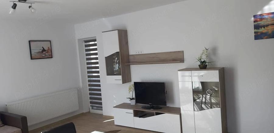 Apartament cu 2 camere decomandat în Exterior Vest