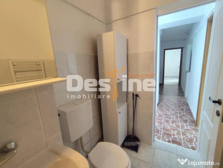 Apartament cu 2 camere decomandat în Poiana