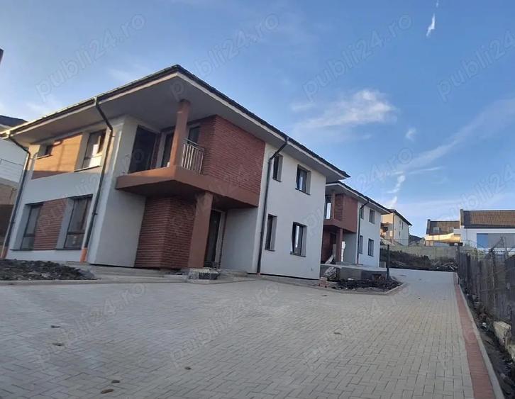 Casă în Dezmir