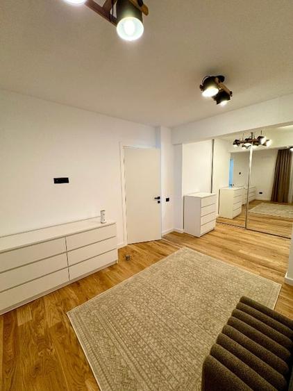 Apartament cu 2 camere decomandat, mobilat în Central
