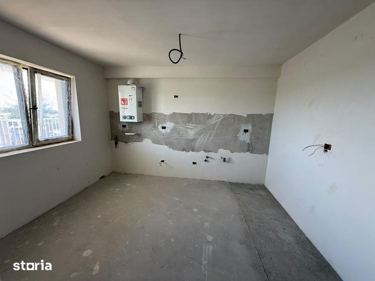 Casă cu 4 camere cu Teren 231 Mp în Vidra