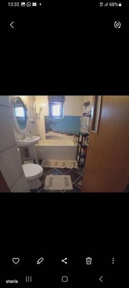 Apartament cu 4 camere decomandat în Est
