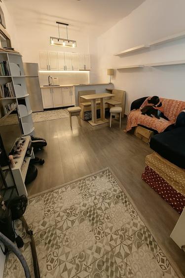 Apartament cu 2 camere semidecomandat în Ultracentral