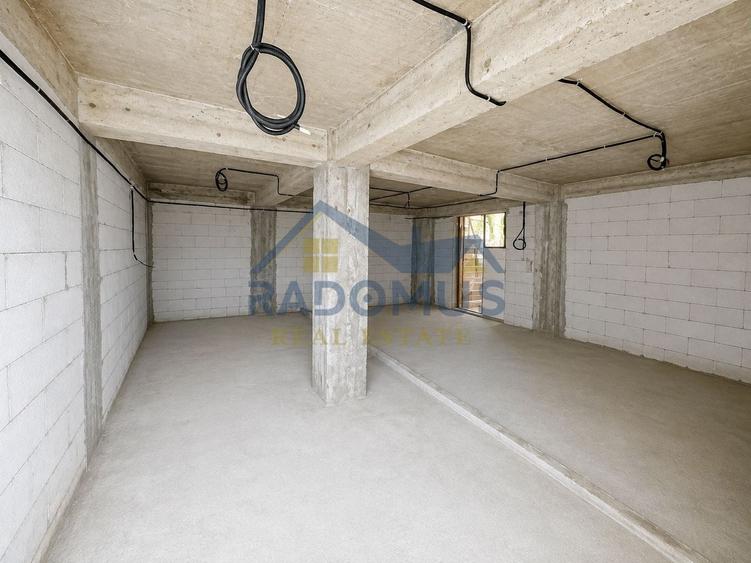 Casă individuală cu 4 camere cu Canalizare în Central