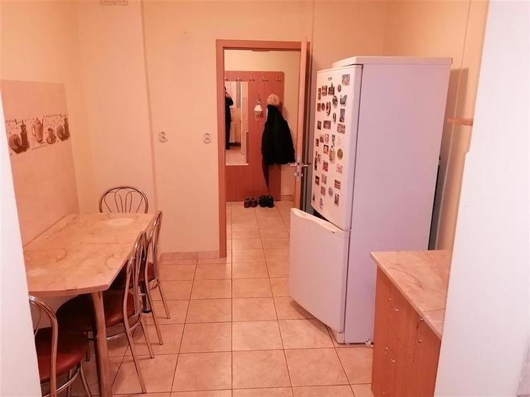 Apartament cu 3 camere decomandat în Olimpia-Stadion
