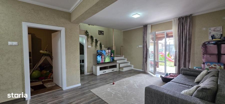 Casă cu 3 camere în Nojorid
