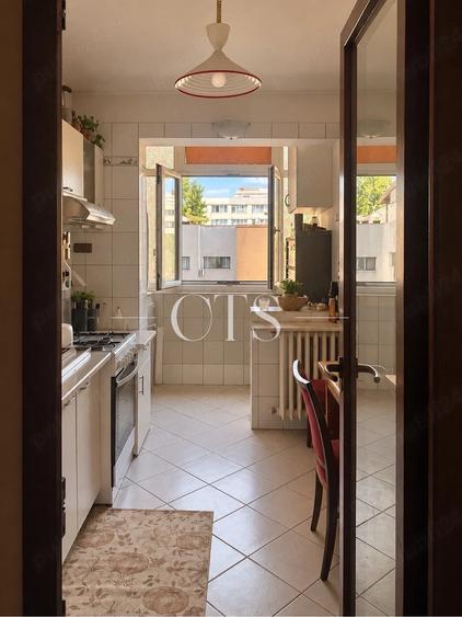 Apartament cu 3 camere decomandat în Aviatorilor