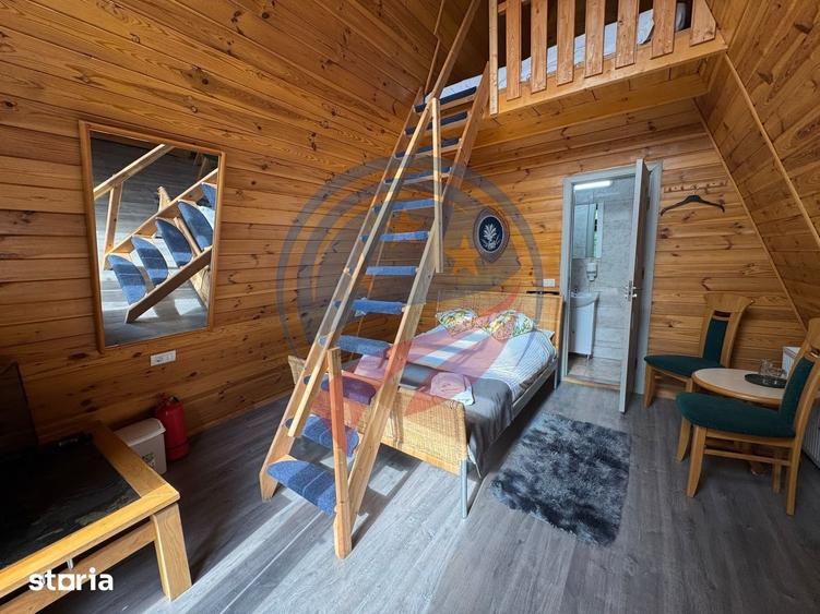 Casă cu 8 camere cu Teren 5574 Mp în Central