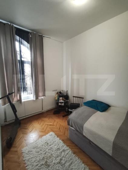 Apartament cu 5 camere decomandat, mobilat în Central