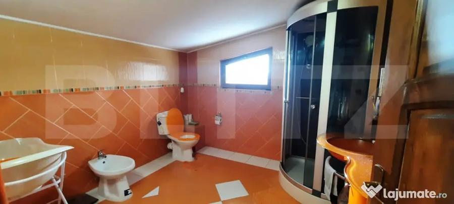 Casă cu 4 camere cu Teren 342 Mp în Micro 17