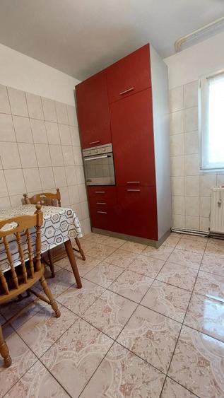 Apartament cu 2 camere decomandat în Narcisa