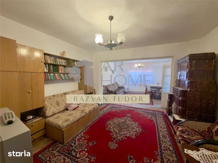 Casă cu 4 camere cu Teren 1681 Mp în Boldești