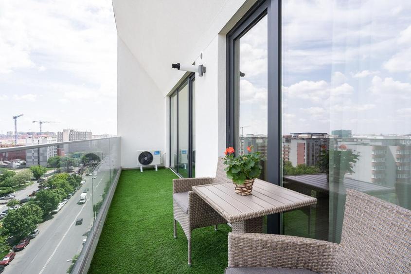 Apartament cu 2 camere semidecomandat, mobilat în 13 Septembrie