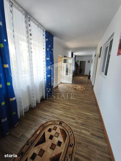 Casă cu 5 camere cu Teren 800 Mp în Central