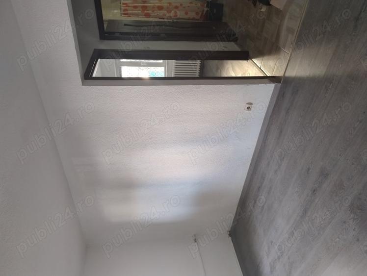 Apartament cu 2 camere semidecomandat în Ferentari