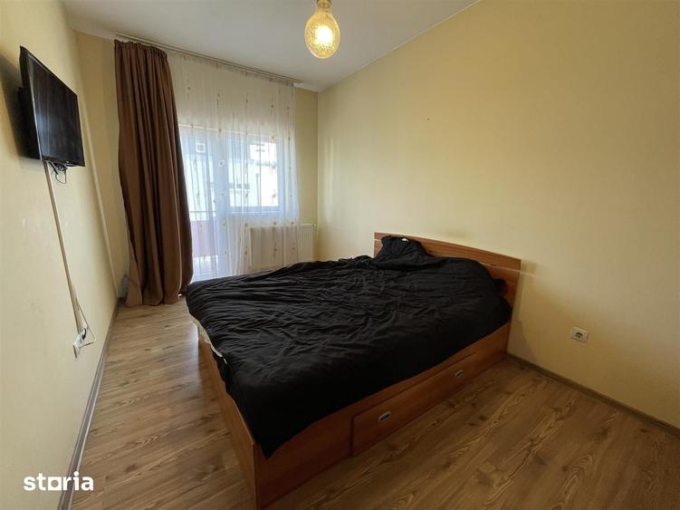 Apartament cu 4 camere decomandat în Vasile Aaron